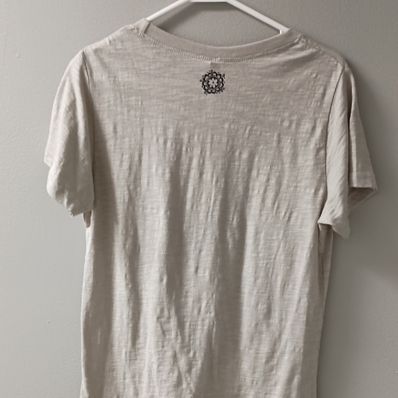 Natural Life Tee🌱 Med. NWT - Picture 3 of 3